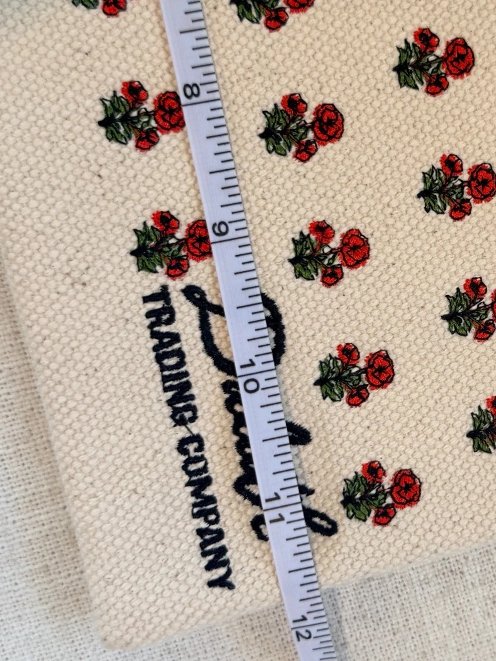 NWT Duluth Trading Co Canvas Embroidered Floral Zip Pouch 8x12